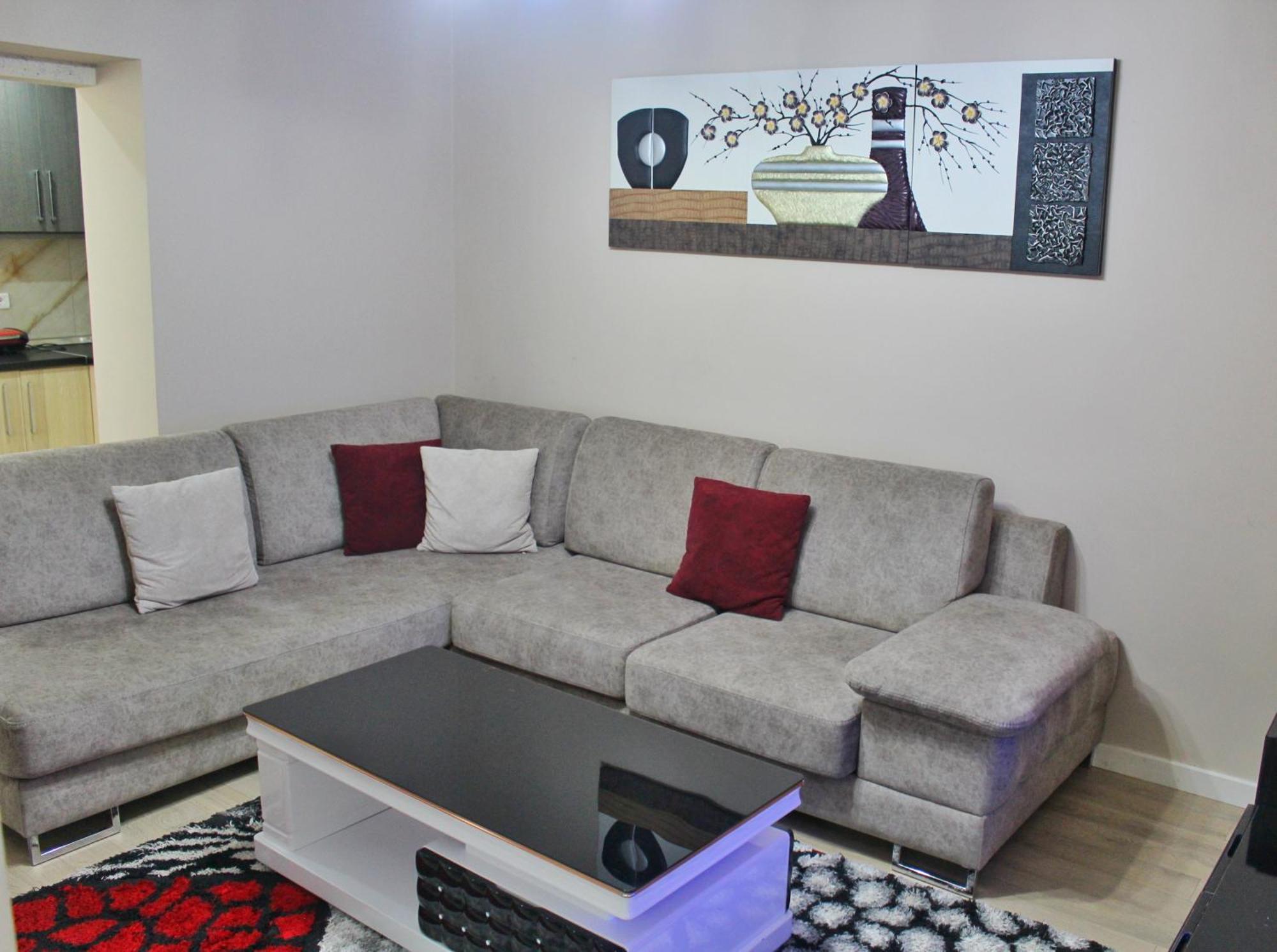 Essy'S Apartment Корча Екстер'єр фото
